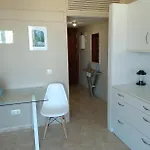 Palmeras, 893 *