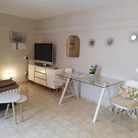 Palmeras, 893 Apartment *